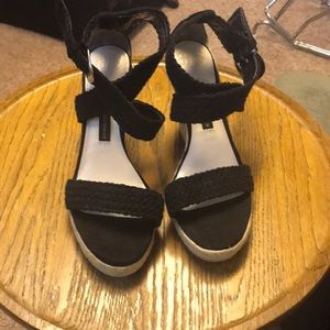 Dana Buchman wedge sandals-black, size 10